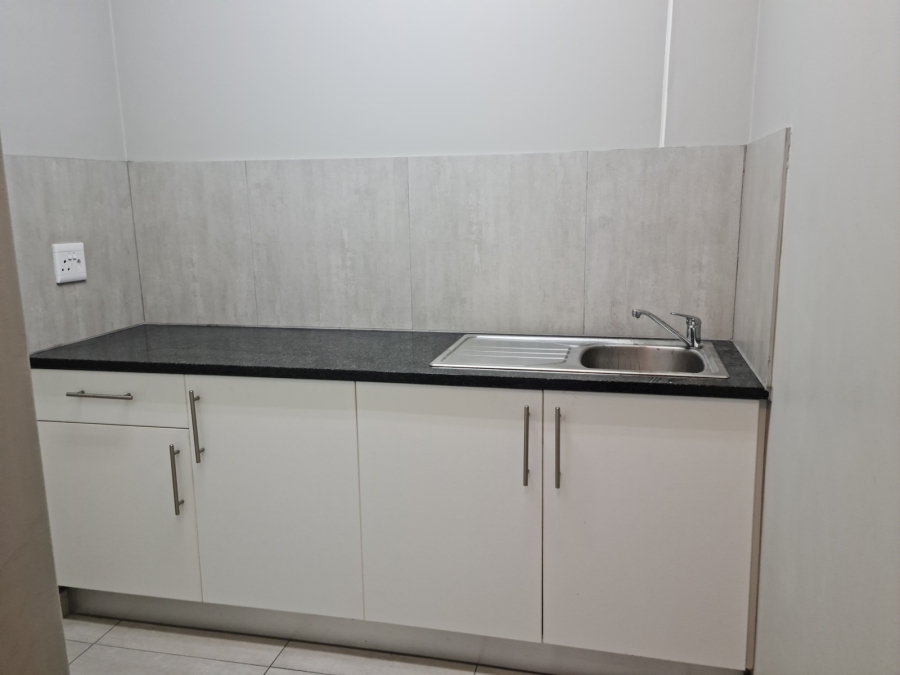 To Let Commercial Property for Rent in Firgrove Industrial Estate Western Cape